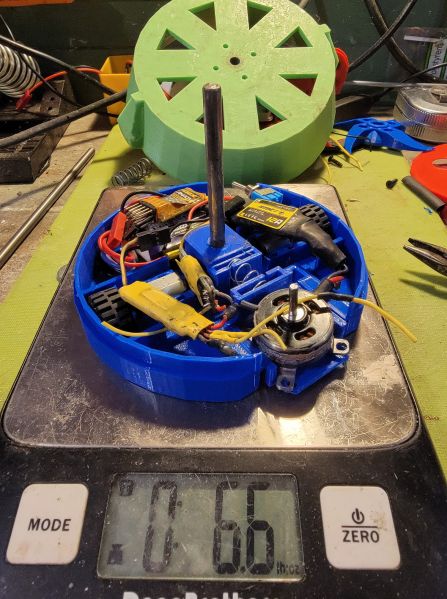 File:Plastic Full Body Spinner.jpg